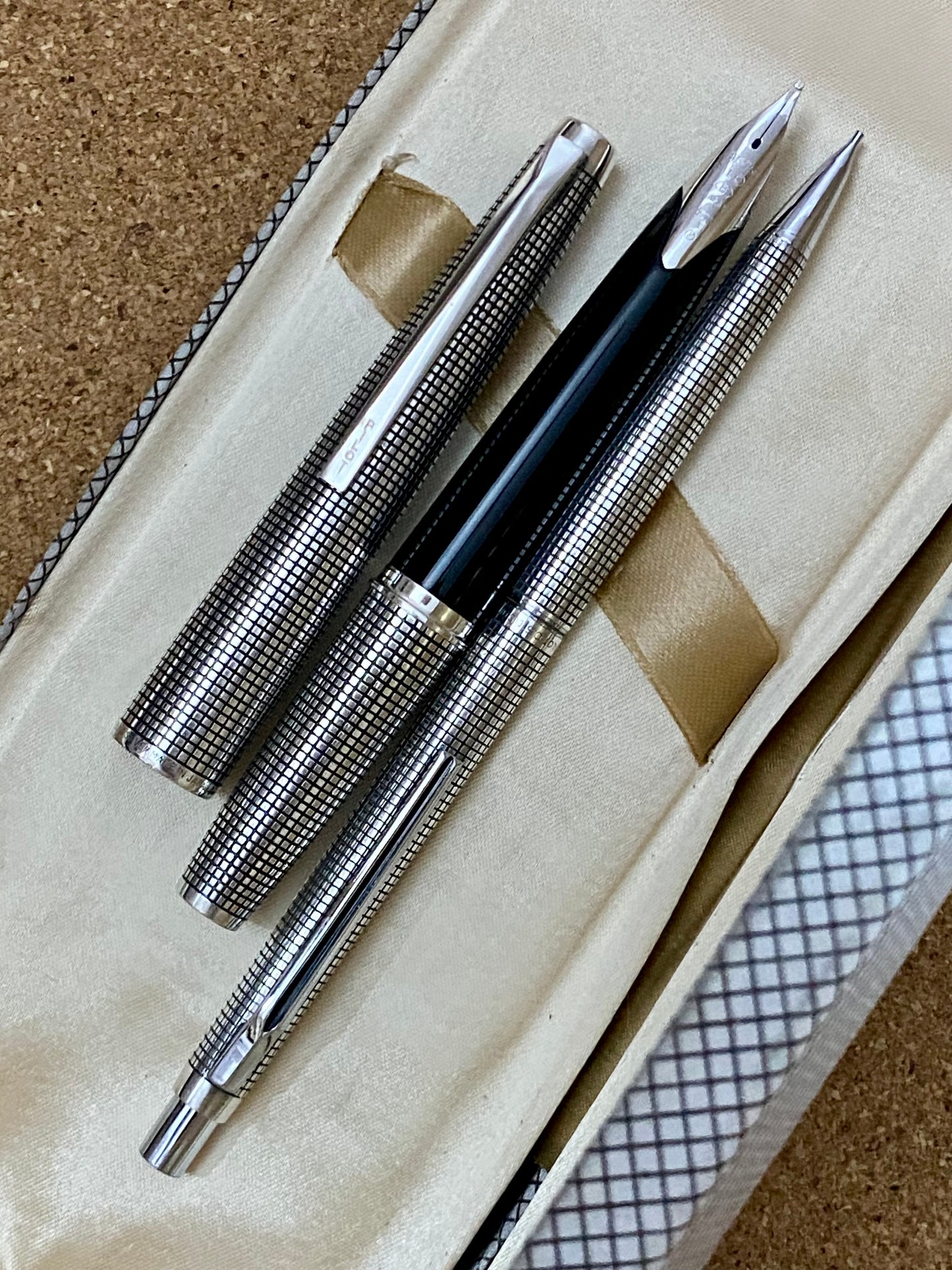 Pilot Elite Full Sterling Silver Lattice Fountain Pen & Mechanical Pencil Set